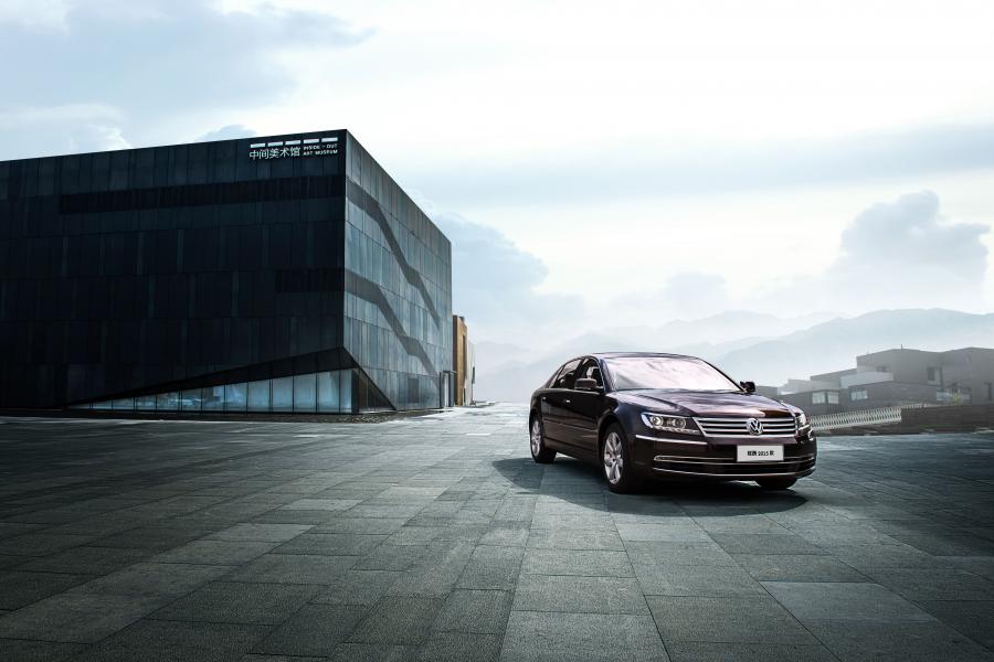  Volkswagen Phaeton V6 2015 года  (CN) (фото 12 из 15)